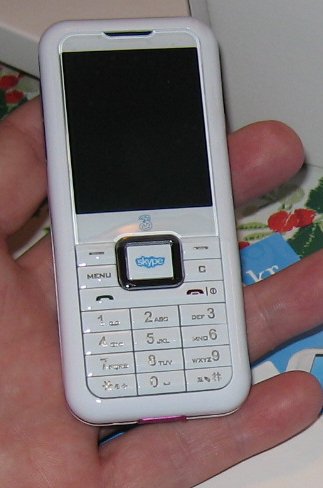 [3 Skype Phone]