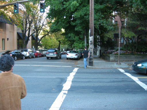 [NW 23rd Ave & NW Everett St looking east]
