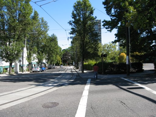 [Location sw5montgt looking east]