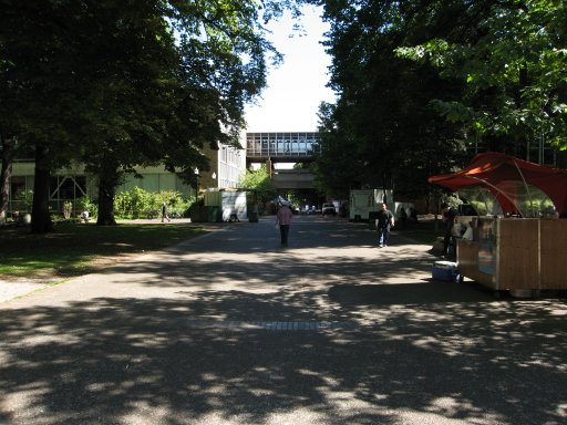 [Location sw9har looking east]