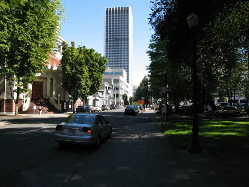 [Location swparkcol2 looking east]