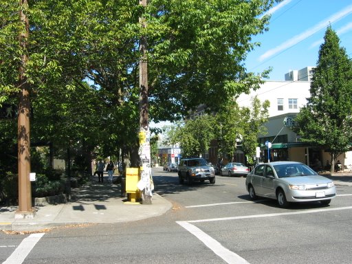 [NW 21st Ave & NW Lovejoy St looking north]
