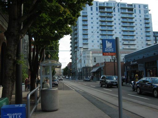 [NW 10th Ave & NW Everett St looking south]