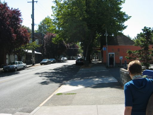 [NW 21st Ave & NW Lovejoy St looking south]