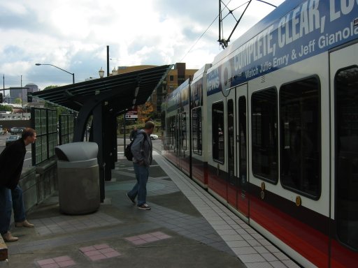 [Goose Hollow Jefferson MAX Station looking east]