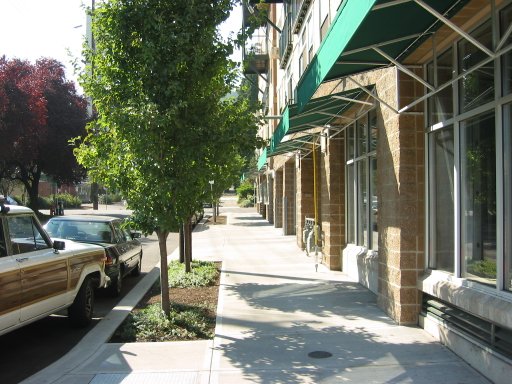 [SW 17th Ave & SW Jefferson St looking south]